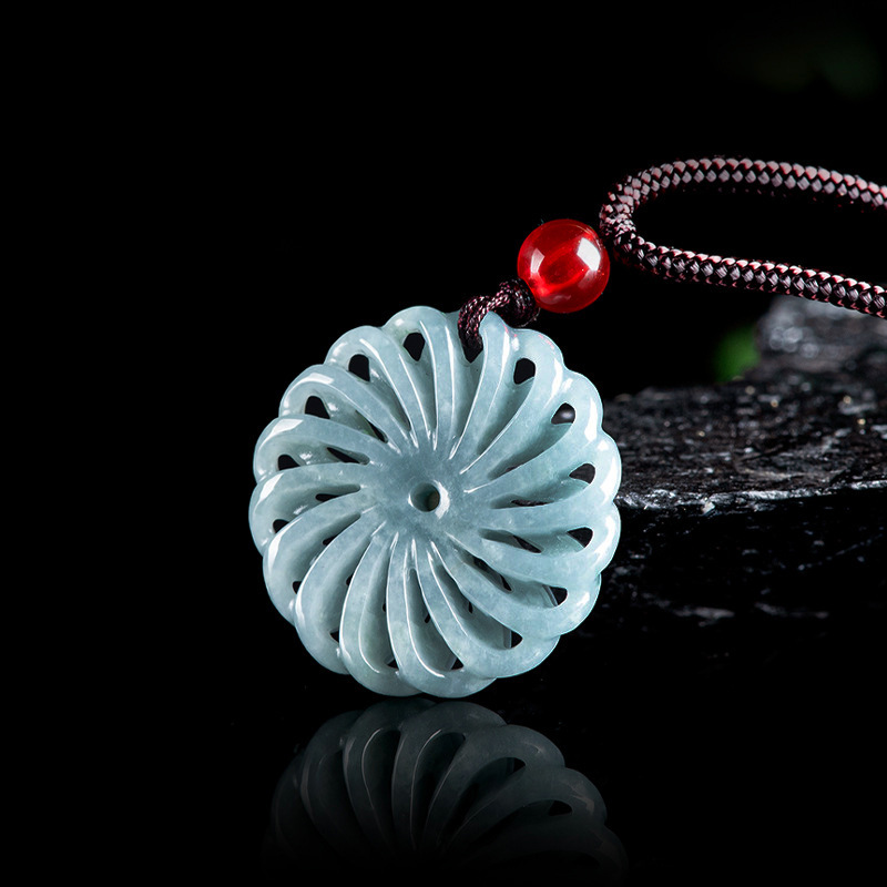 Necklaces - Кулон-подвеска из бирманского жадеита в форме