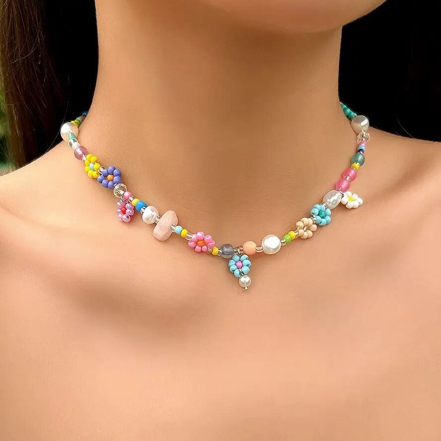 Pearl Choker Necklace Vintage - Женское ожерелье с бусинами в форме