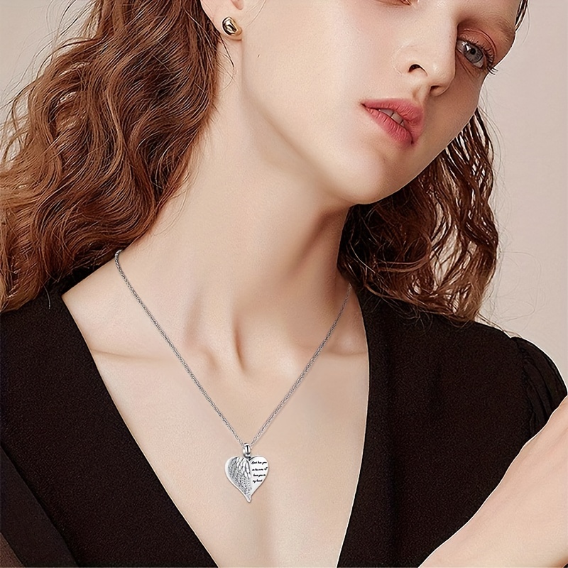 Женское Ожерелье в виде ангель – обзор и цена Heart Locket Necklace Photo