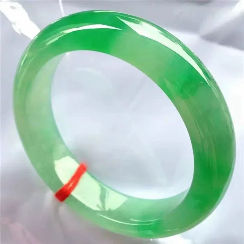 Яркий жадеит с цветочными узор – обзор и цена Bracelets