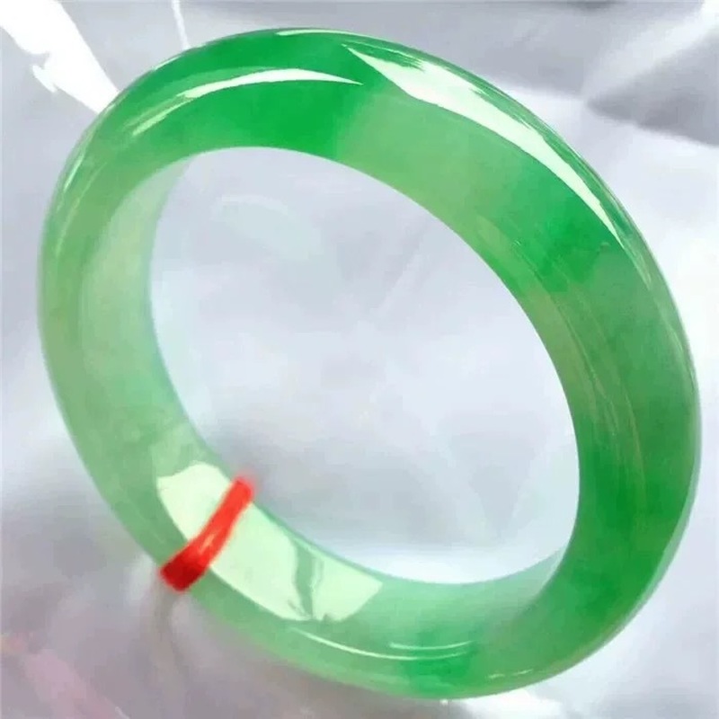 Яркий жадеит с цветочными узор – обзор и цена Bracelets