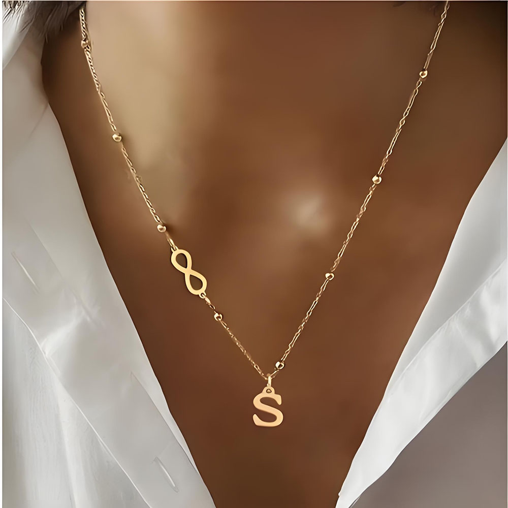 Ожерелье с бусинами и инициало – обзор и цена Initial Letter Necklace 18K Gold