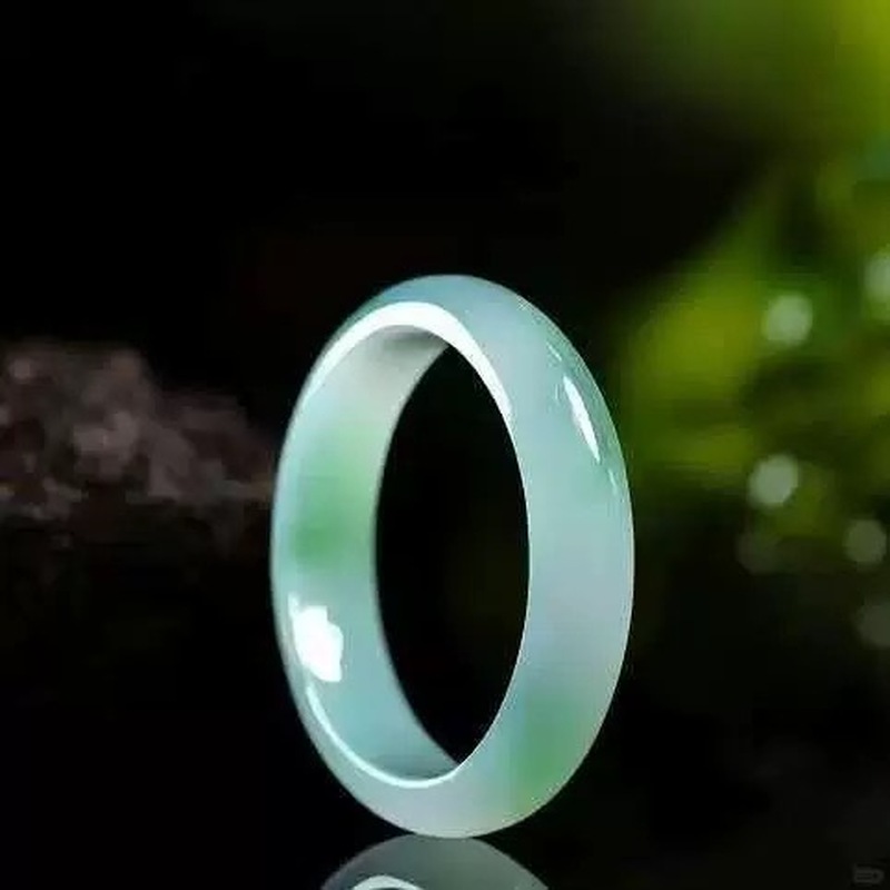 Браслет из мьянманского жадеит – обзор и цена Bracelets