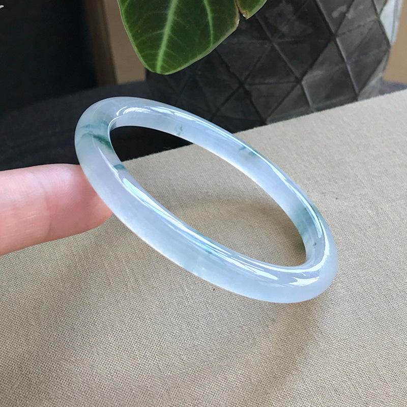 Браслет из старинного нефрита, – обзор и цена Rings