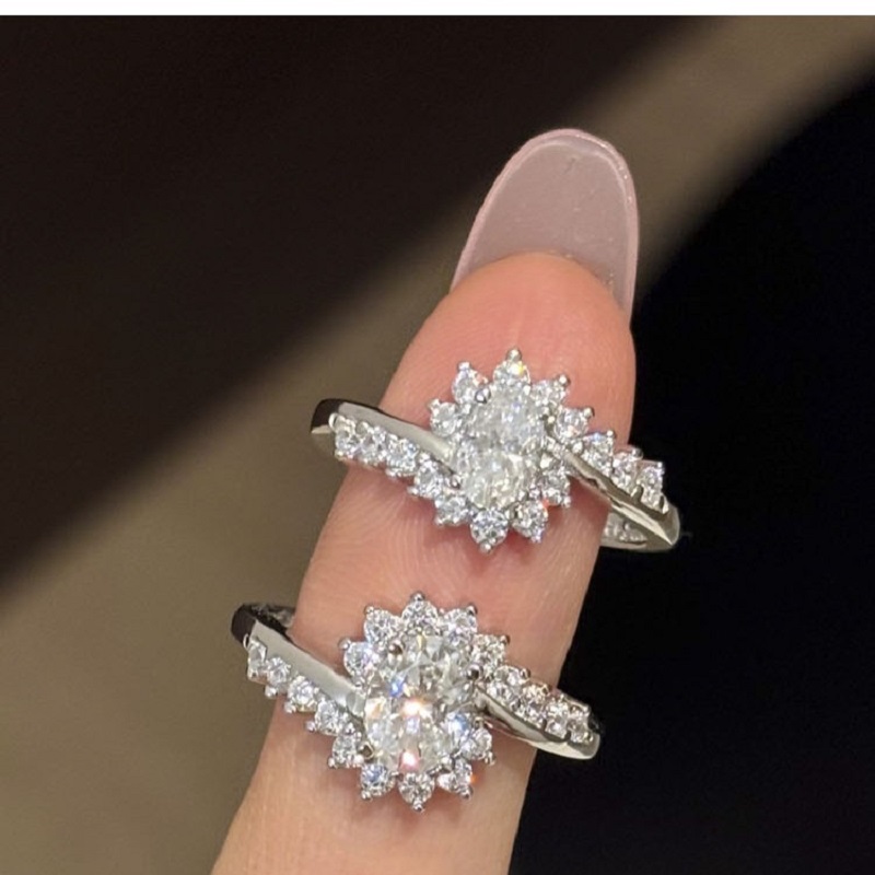 Роскошное женское обручальное  – обзор и цена Moissanite Engagement Ring 1 Carat