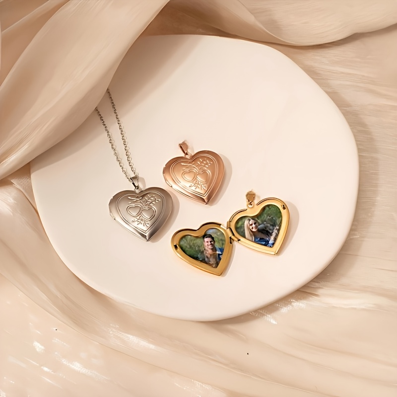 Персонализированное ожерелье с – обзор и цена Heart Locket Necklace Photo