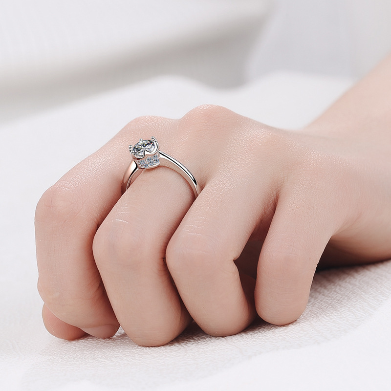 Изысканное платиновое кольцо P – обзор и цена Moissanite Engagement Ring 1 Carat